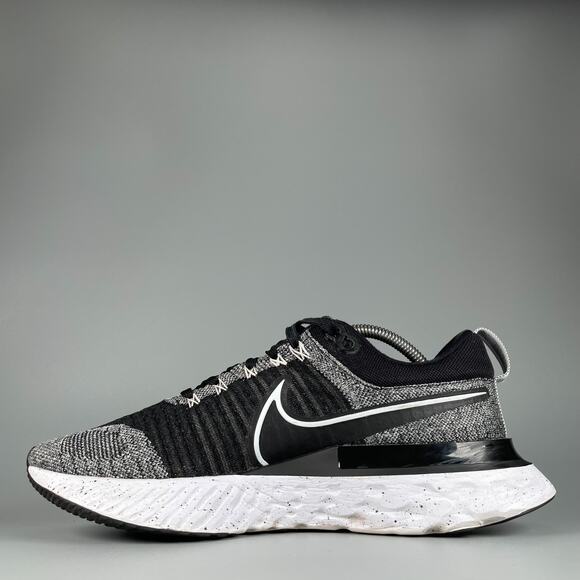 Nike React Infinity Run Flyknit Men's 10 Black White Running Shoes Sneakers GUC - Picture 7 of 9